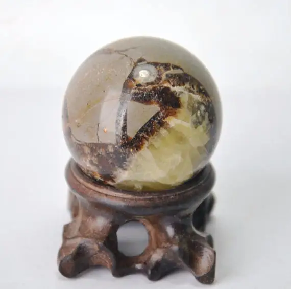 

100% натуральный драконий, септариевый хрустальный шар из Мадагаскара для продажи высококачественный камень для украшения дома