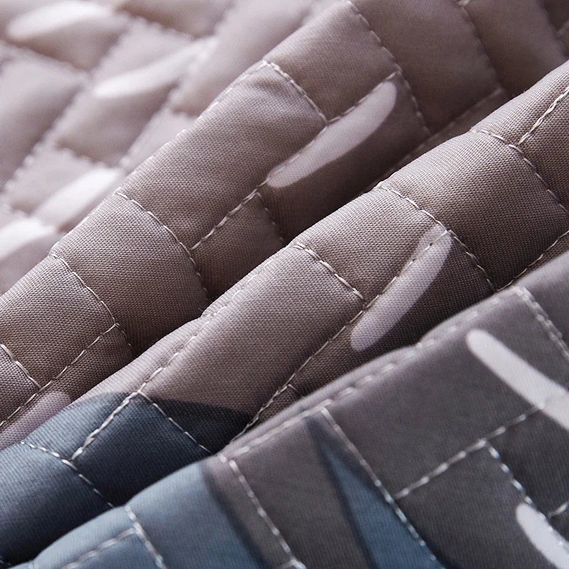 Натяжной матрас и юбка покрывало на кровать три комплекта из ледяного шелка