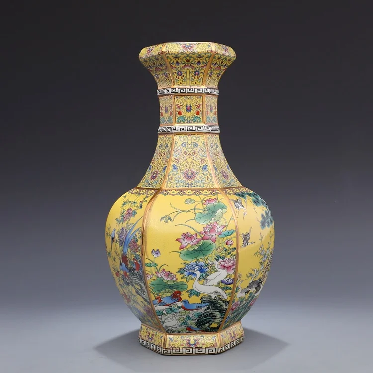 Старинная керамическая ваза Цзиндэчжэнь Qianlong эмалированная золотая