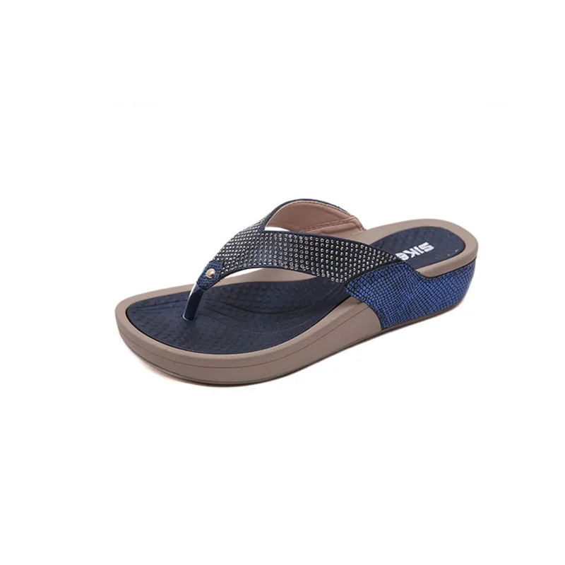 

Casual Plus Size Rhinestone Flip Flops 2020 Women's Slippers Low Heel Waterproof platform Flats Shoes Wedges Sandals Beach Shoes
