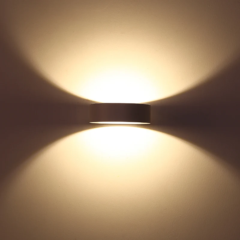 Европейский стиль простой современный маленький круглый настенный светильник