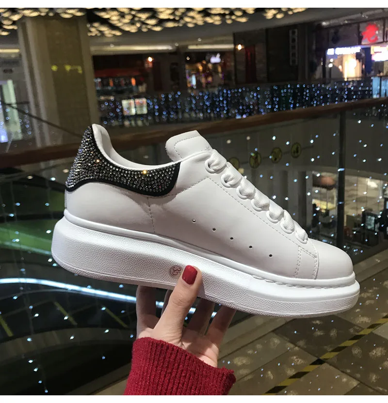 Sapatos femininos; женские кроссовки; стразы; обувь из воловьей кожи; Новинка года; кожаная повседневная обувь с подкладкой из овчины; спортивная мужская обувь