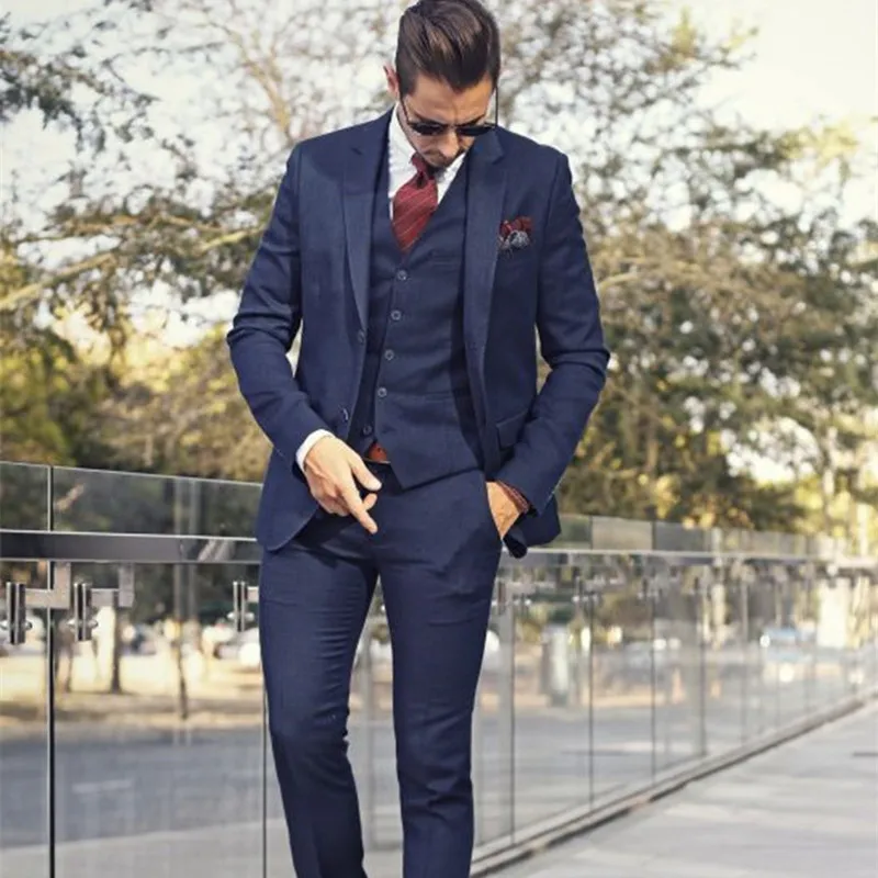 Handsome Navy blue (Jacket+Pants+vest) Business Mens Suits 3 Pieces Groomsmen Suit Wedding Suit for Men Groom Tuxedo Suit Custom