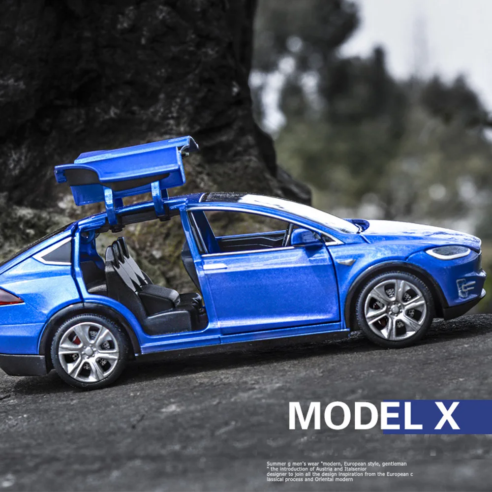 Модель автомобиля Tesla Model X из сплава 1:32 с электронной игрушкой имитацией света и