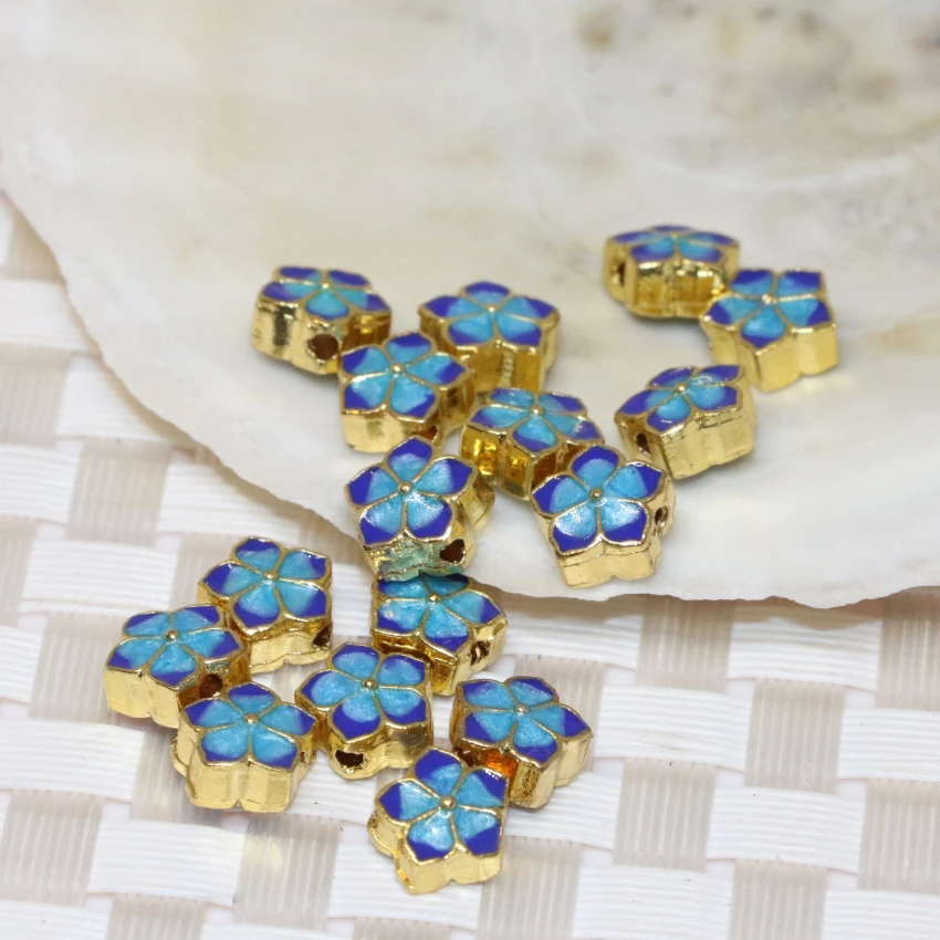 Горячая продажа Оптовая цена 8 мм Цветок форма перегородка золото-цвет амулеты