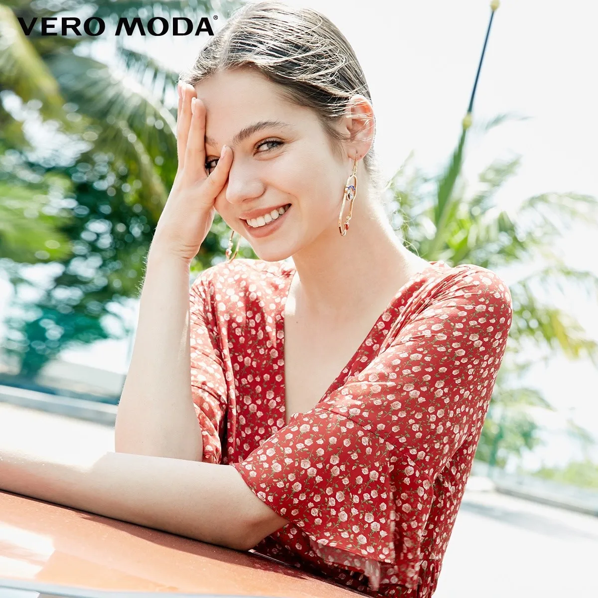 Vero Moda летнее в горошек платье с оборками на рукавах на шнуровке с запахом | 31926Z534
