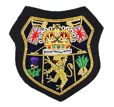 badge Передовая шелковая нашивка в виде животных, металлическая Весенняя нашивка, ручная вышивка, маленькая пчела, петух, слон, ткань для кошек, нашивка, медная вышитая бусина, аппликация - Цвет: badge