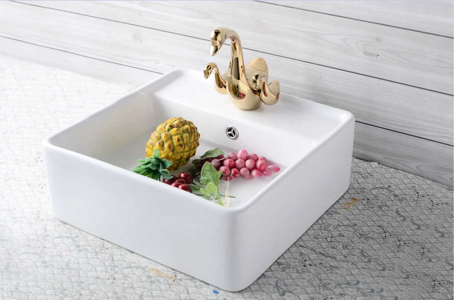 Кран для холодной и горячей воды Hongjing полностью медный позолоченный Лебедь одно