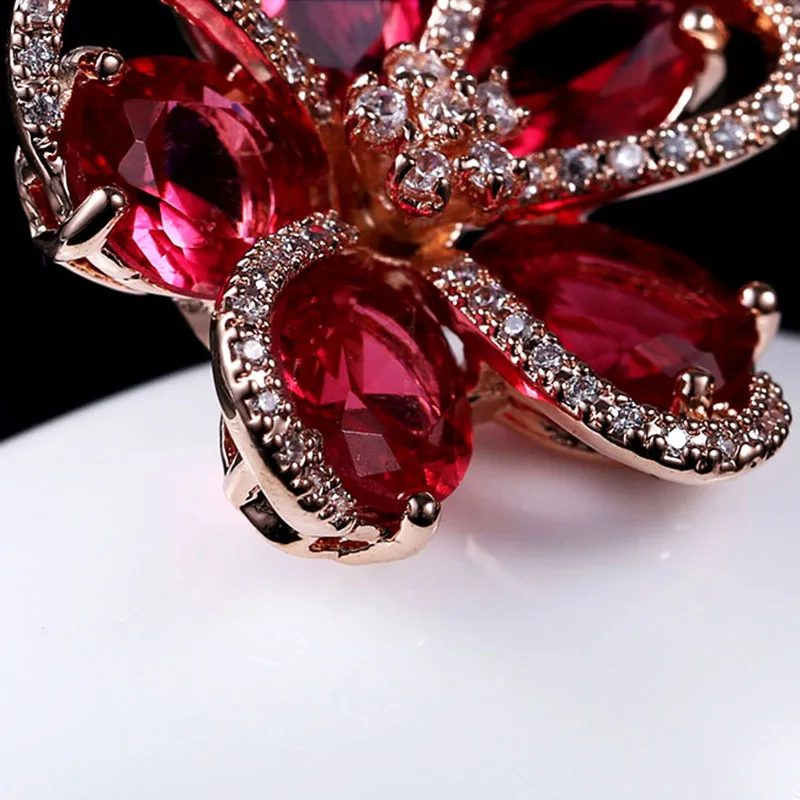 Классические серьги-пусеты с цветами белого/розового золота женские