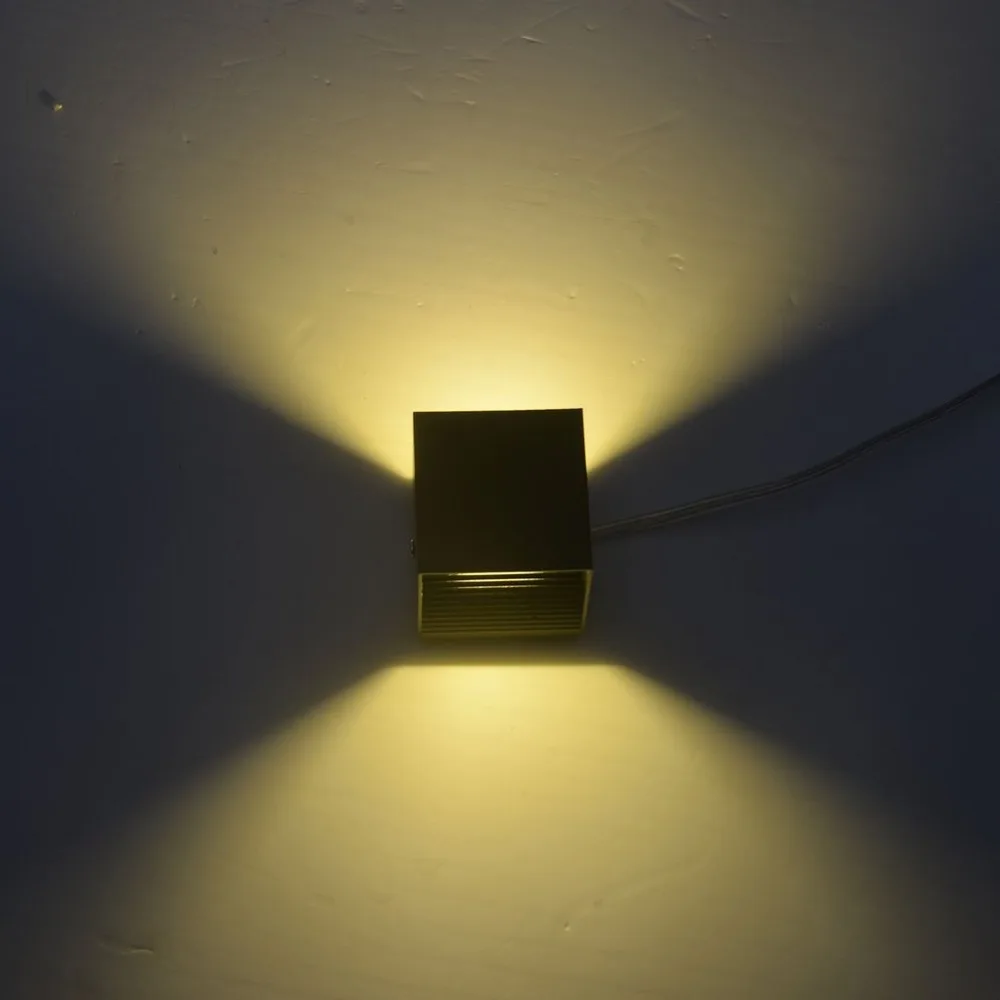 Фото 9W 2 LED Outdoor Wall Lamp Double Heads Home Bedroom Creative Modern Decor for Door Garden Лампы и освещение 9W 2 LED Outdoor Wall Lamp Double Heads Home Bedroom Creative Modern Decor for Door Garden Лампы и освещение