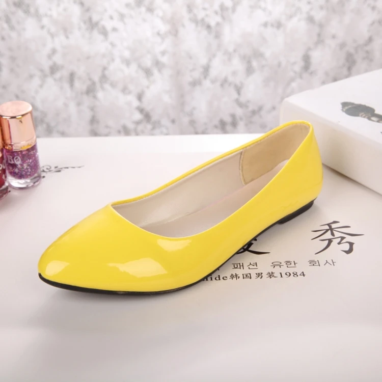 Весна/Новинка осени из лакированной кожи ярких цветов Женская обувь на плоской