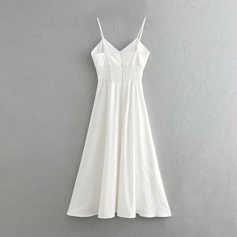 Женское облегающее платье на бретельках белое хлопковое тонких с открытой