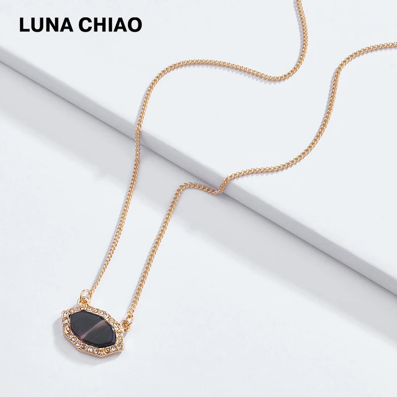 LUNA CHIAO 2020 Spring New Arrival Mini Lucite Acrylic Board Short Dainty Chain Pendant Necklaces for Women | Украшения и