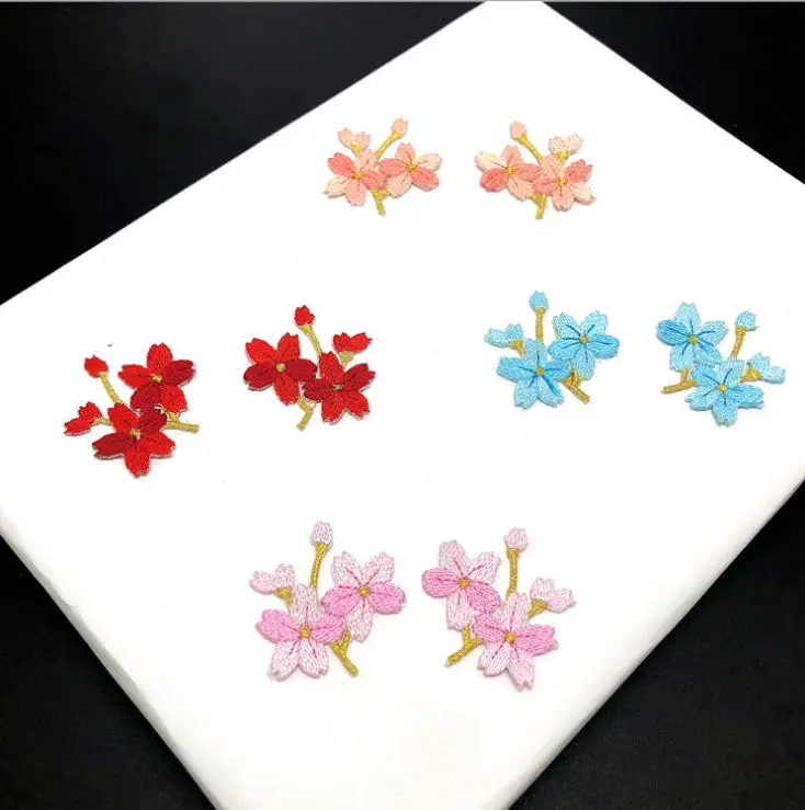 

New arrival 20 pairs Flowers Embroidered patches iron on Jeans coat tshirt bag dress decor repair Motif accessory diy