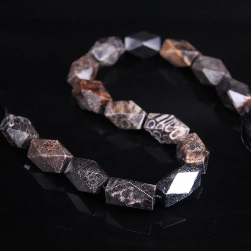 

Black Chrysanthemum Agates Faceted Nugget Pendant Beads,Natural Sea Coral Jades Stone Cut Nugget Necklaces Charms Jewelry