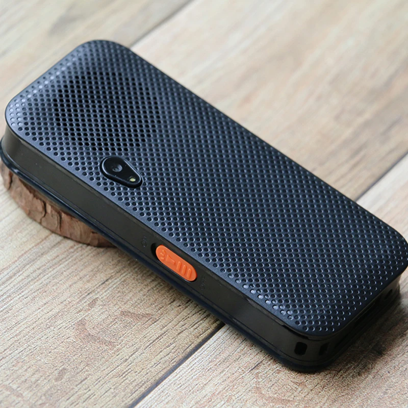 Дешевая цена 2G GSM Quad Band Dual Sim Whatsapp скоростной набор Powerbank BT 2,0 русская клавиатура мобильный телефон для пожилых людей