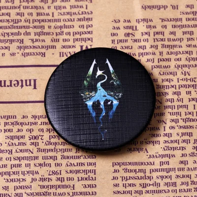 30 видов игровых Броши Dota2 CSGO CT OT Assassins Dark Souls 3 The Elder Scrolls Dragon Ball Goku DAYZ значки булавки