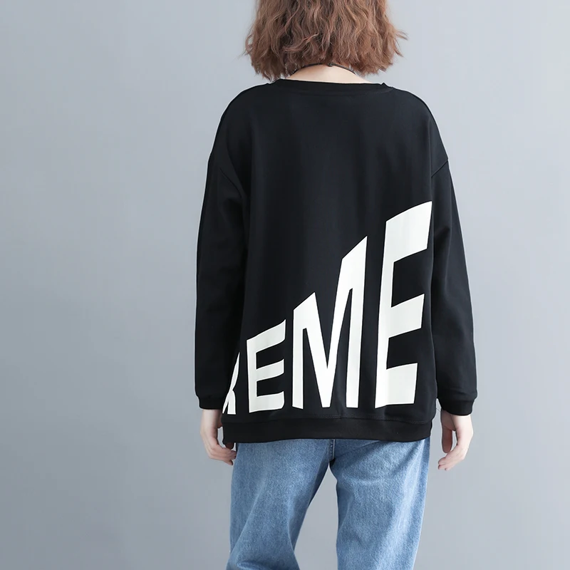 Фото 2018 Autumn Women Casual T-shirt Winter Female Clothing Plus Size Elegant Loose O-neck Cute Cat Print Black White Tshirt Tops Женская 2018 Autumn Women Casual T-shirt Winter Female Clothing Plus Size Elegant Loose O-neck Cute Cat Print Black White Tshirt Tops Женская