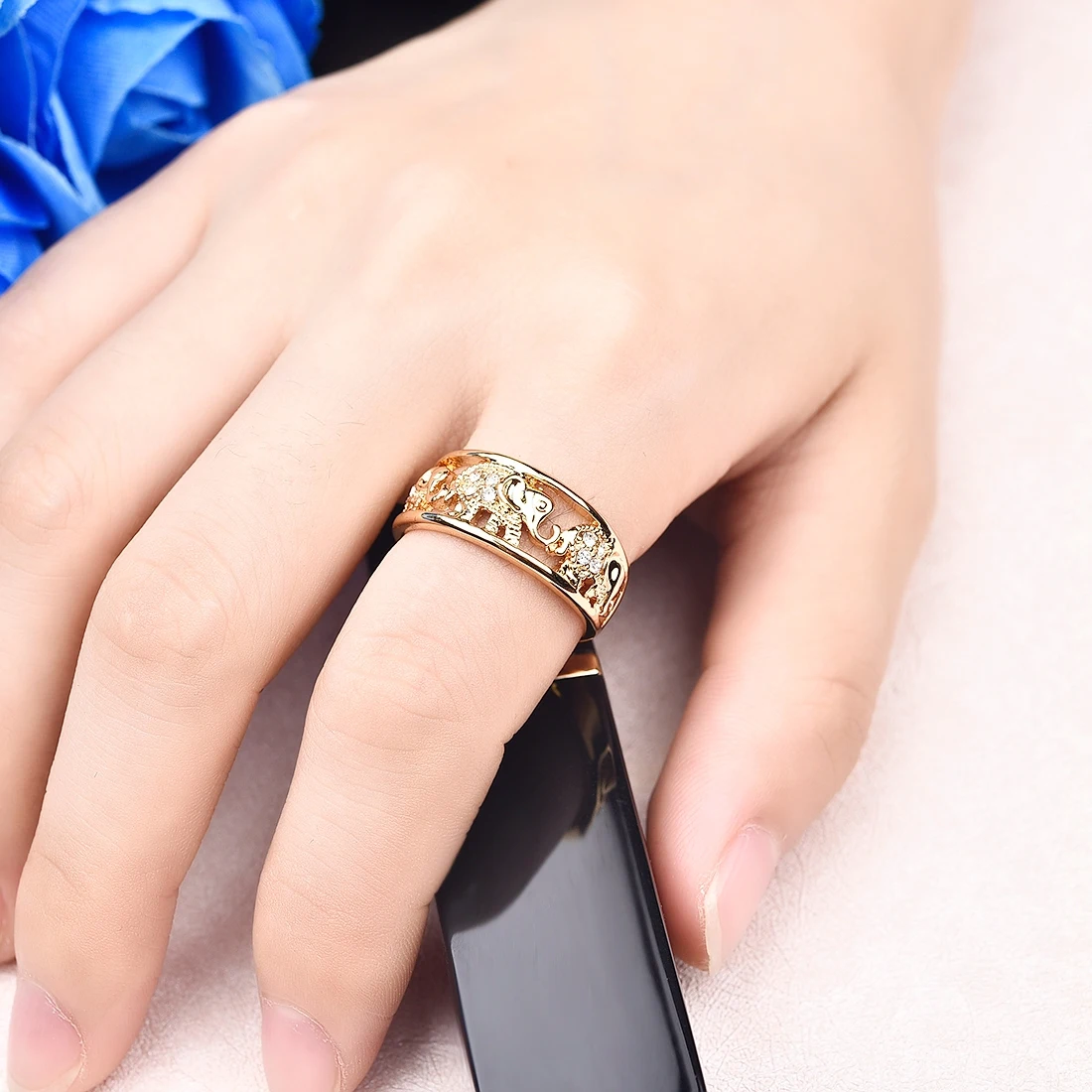 Золото/серебро Цвет слон кольцо Винтаж полые животных кристалл кубического