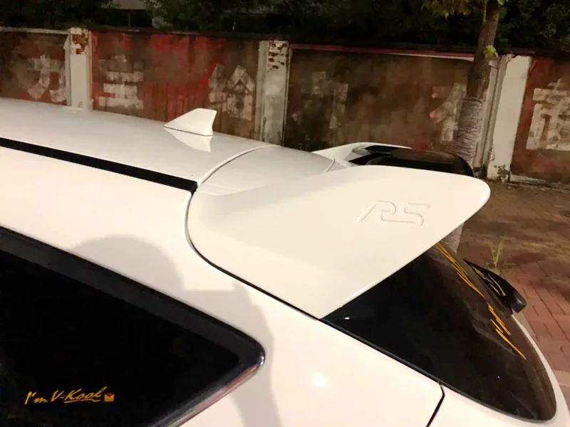 Для Ford Focus ST 2012- спойлер Высокое качество ABS Материал заднего крыла первоклассника Цвет задний спойлер для фокусировки ST спойлер