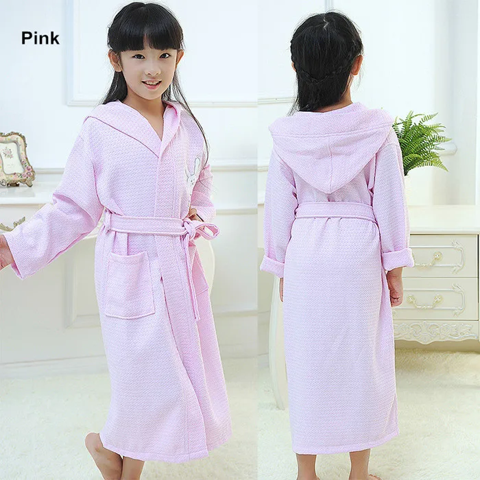 Pink bathrobe Детский банный халат для маленьких мальчиков халаты для девочек, одежда для сна, купальный халат детский Розовый пуловер с длинными рукавами для девочек; Пижама для мальчиков и сине-белые с капюшоном плавание Ванна платье - Цвет: Pink bathrobe