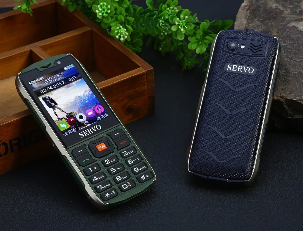 

Russian keyboard Mobile Phone 2.8" 4 SIM card 4 standby Flashlight GPRS 3000mAh Power Bank Original SERVO H8 cell Phones