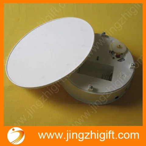 Модные белые бархатные электрические вращающиеся украшения вращающийся