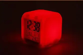 Cube Тип светодиодный 7 цветов с меняющейся подсветкой цифровой будильник