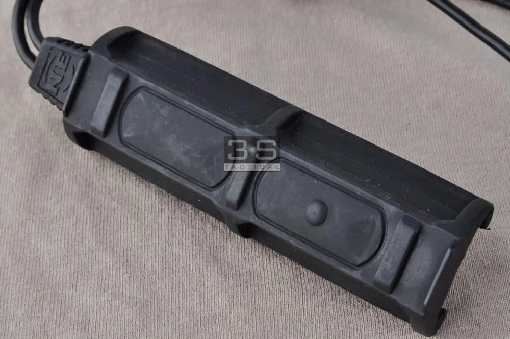 Night Evolution Softair Тактический пульт дистанционного управления на 2-портный Dual Plug Давление переключатель кнопка фонарика для M600 M300 M300V M600V Dbal M720V PEQ15