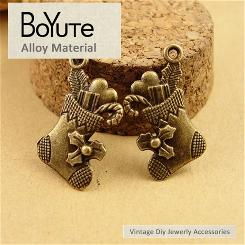 

BoYuTe (60 Pieces/Lot) 13*20MM Antique Bronze Plated Zinc Alloy Christmas Boots Charms Pendant Diy Jewelry Findings Accessories
