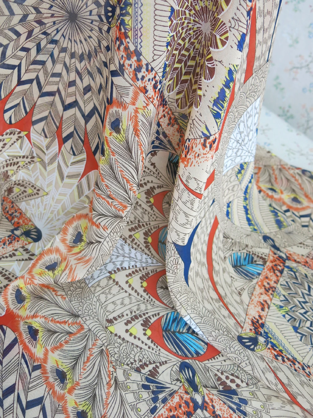 Винтажные платья цвета хаки из шифона с принтом | Дом и сад