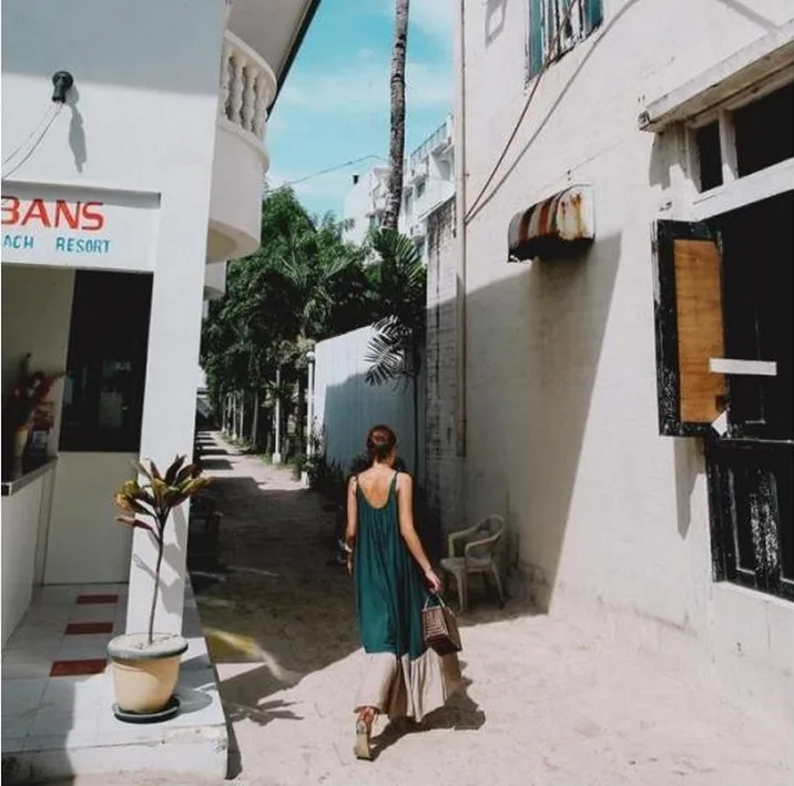 Asymsay Женское платье 2017 Корея большой Размеры Нерегулярные подшивание Цвет