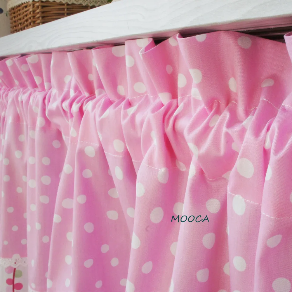 Симпатичная розовая задняя шторка из хлопка в горошек | Дом и сад