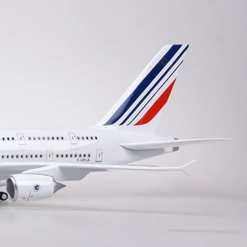 1/160 масштабная модель полученная литьем под давлением самолет Airbus A380 Air Франция авиакомпания Модель W светодиодный свет и колесо высокого качества Смола Коллекция самолетиков