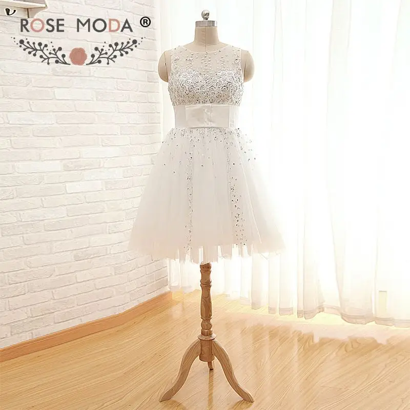 Розовое короткое платье для свадьбы полностью вышитое бисером до колена пляжное