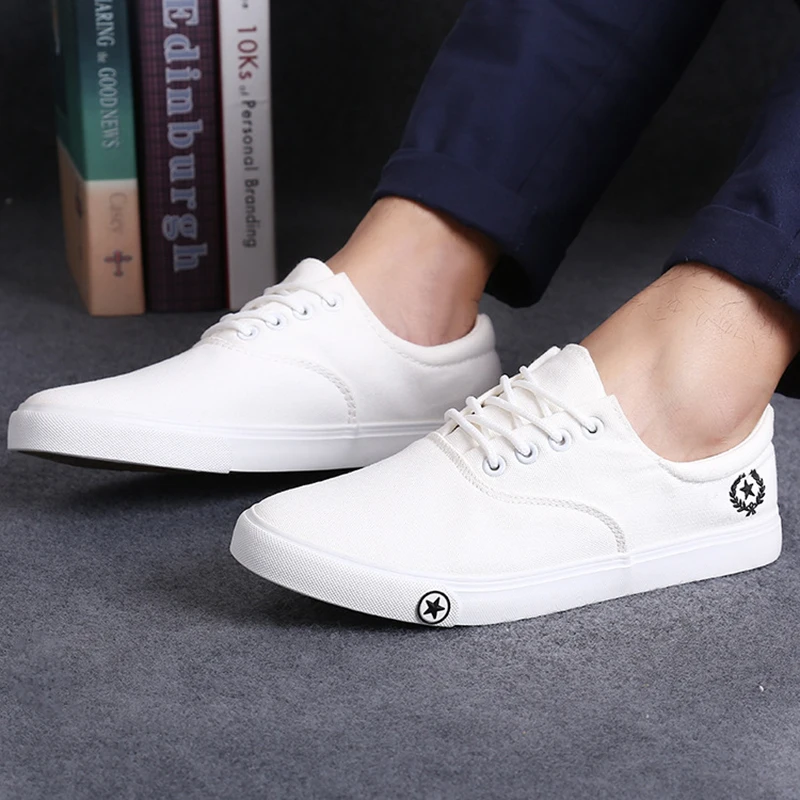Новинка Мужская парусиновая обувь на плоской подошве Дышащие белые и черные