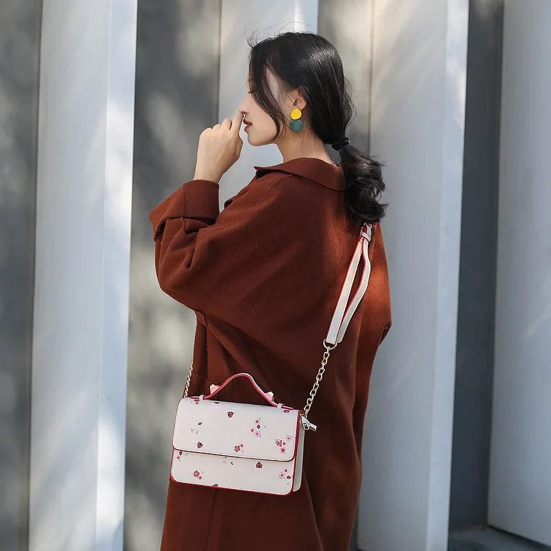 Новинка 2019 женская простая розовая сумка мессенджер с цветочным принтом