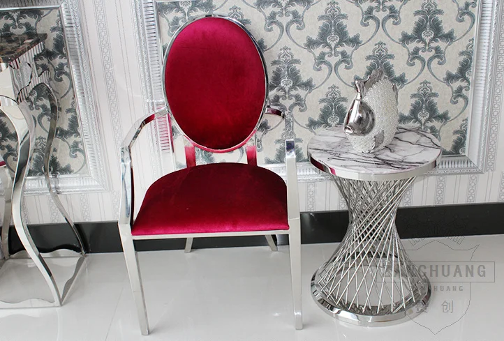 A red dining chair which have creative and comfortable armrest | Мебель