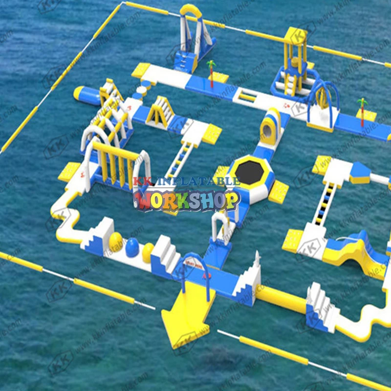 Koop Slijtvaste Pvc Custom Opblaasbare Water Park Witte Kleur Drijvende Zee Water Adventure