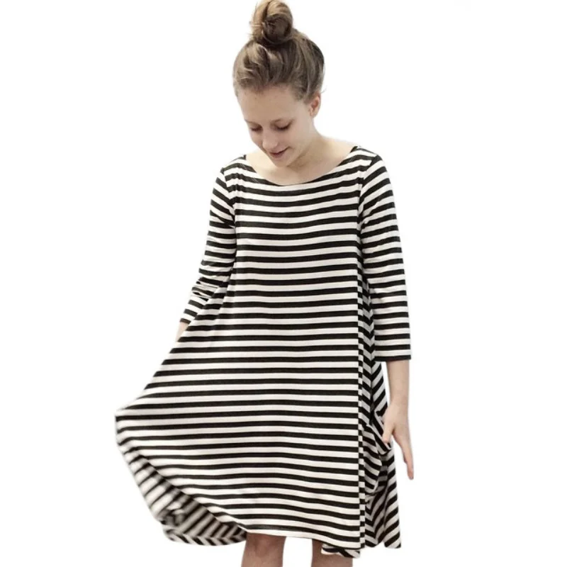 Одинаковые комплекты для мамы и ребенка платья пижамы женщин детей полосатая