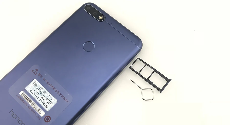 Huawe Honor 7C 3 ГБ 32 ГБ Face ID 5,99 дюймов Snapdragon 450 Восьмиядерный фронтальный 8.0MP двойная задняя камера 3000 мАч