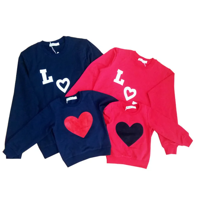 

New arrival 2017 Family Matching Outfits Mom/Dad/Baby Love Long-Sleeve Cotton T shirts spring/autumn Family Clothing sets