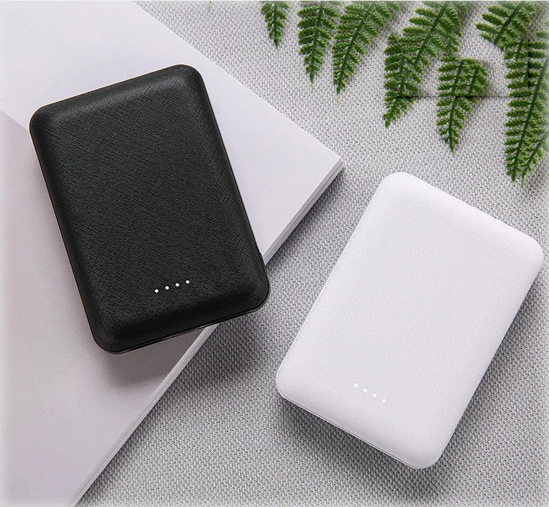 10000 мАч Мини портативная зарядка Power Bank Быстрая Зарядка Маленький И Изысканный мультфильм Spaceman powerbank dual usb выход Портативный Power Bank Легко Нести повербанк