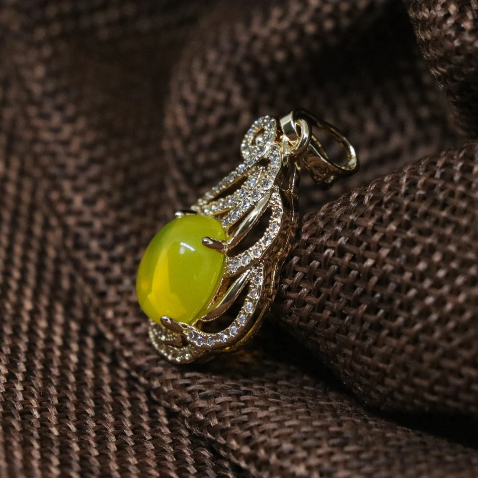 Винтажная имитация желтой смолы пчелиный воск женский Королевский кулон lvory