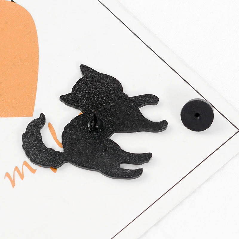 

QIHE JEWELRY Glitter Cat Skeleton Brooches Black cat pins Black and White Bone Dark Punk Halloween Jewelry
