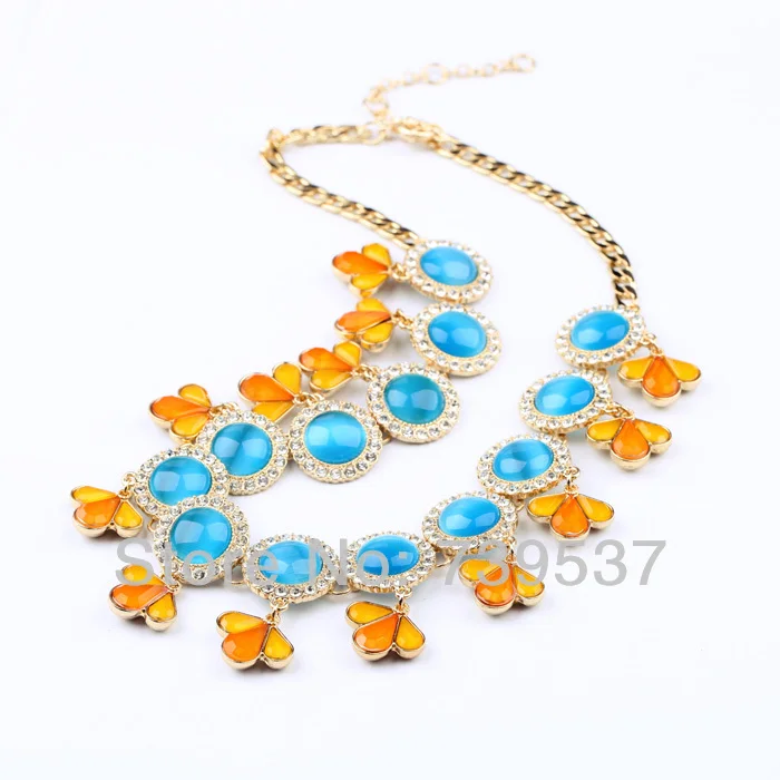 

2017 New Arrival Graceful Leaf Pendant Round Opal Necklace