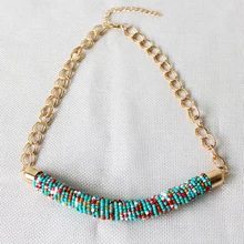 Модное многоцветное ожерелье ручной работы из бисера