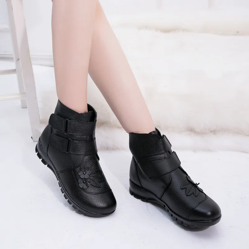 Зимние женские ботильоны из натуральной кожи черные непромокаемые теплые