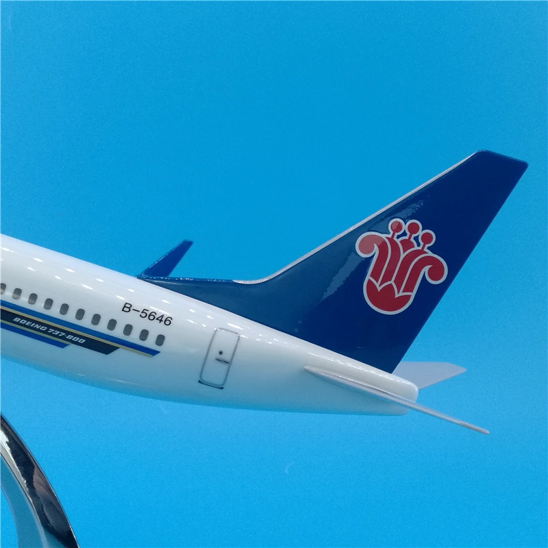 Модель самолета B737 из смолы 40 см модель China South Airlines Боинг 737 обучающий дорожный