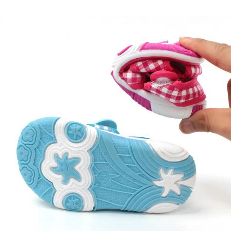 Новинка 2018 года сандалии для девочек Disney с Микки и Минни детская пляжная обувь